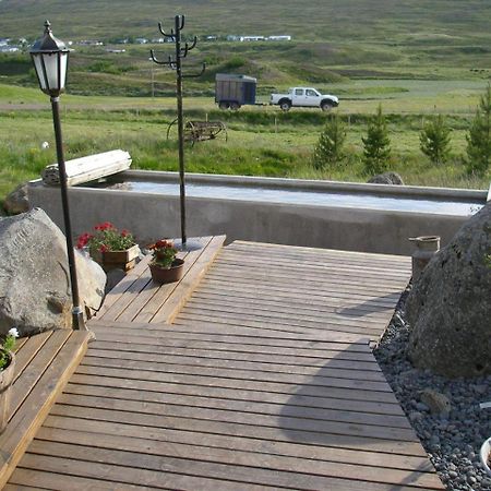 Guesthouse Storu-Laugar Екстериор снимка