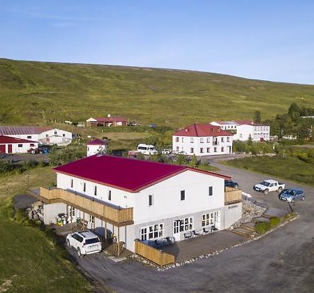 Guesthouse Storu-Laugar Екстериор снимка