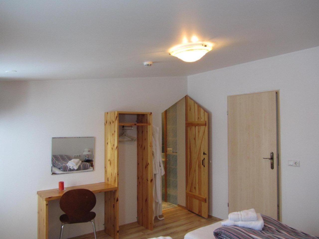Guesthouse Storu-Laugar Екстериор снимка