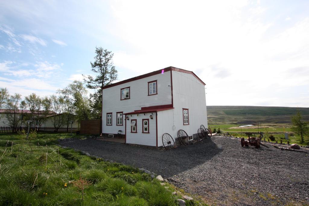 Guesthouse Storu-Laugar Екстериор снимка